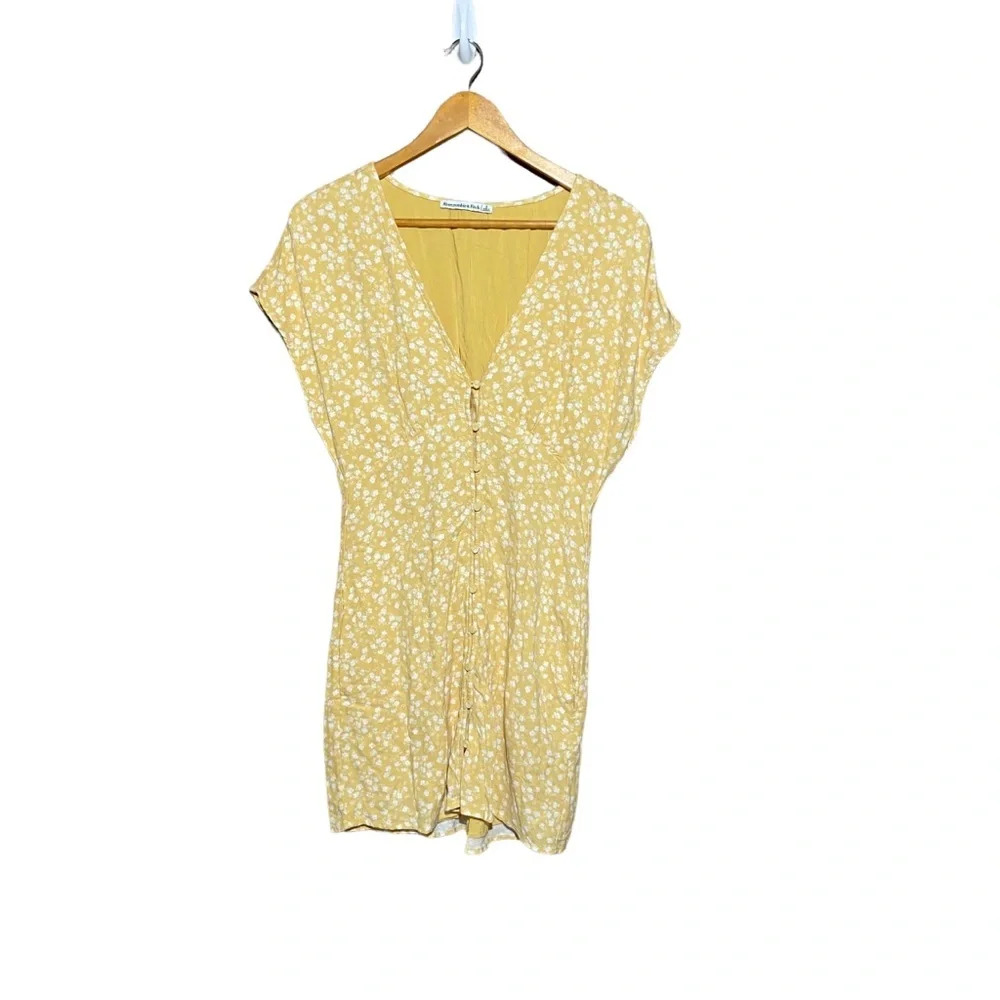 Abercrombie & Fitch Yellow and White Floral Button Up‎ Dress Size Small